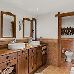 Karat Kanaria Villa