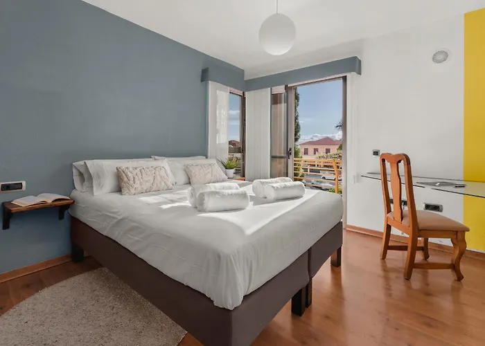 Karat Kanaria فيلة أذيخي